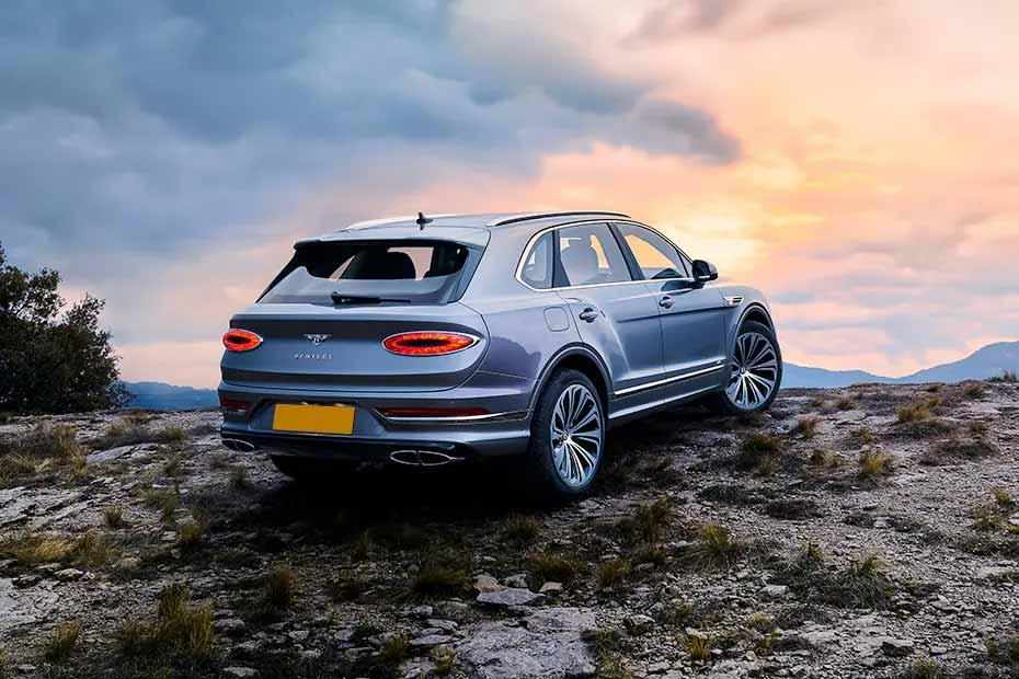 Bentley Bentayga Right Side Rear View Bentley Bentayga Right Side Rear View