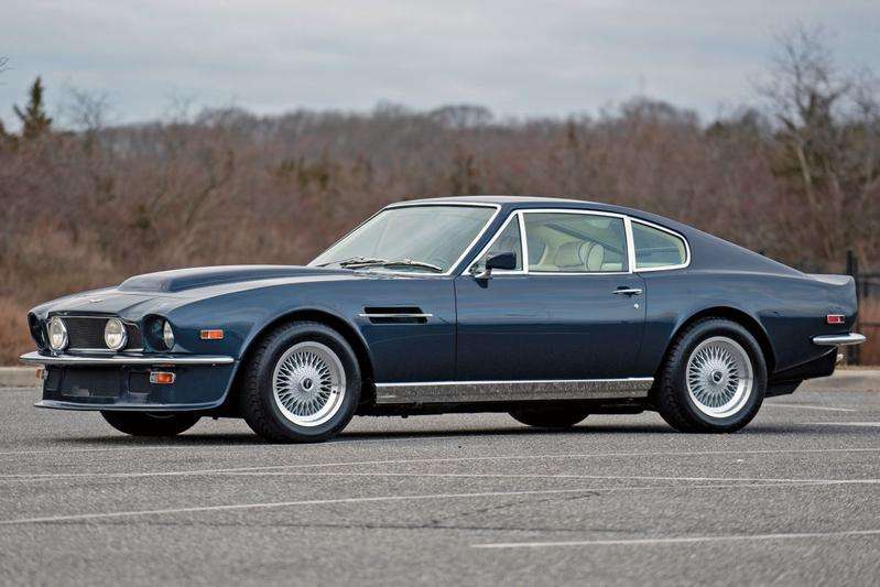 Eminem Aston Martin V8 Vantage