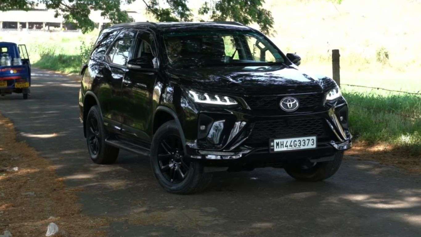 Fortuner Modified - Black Hulk