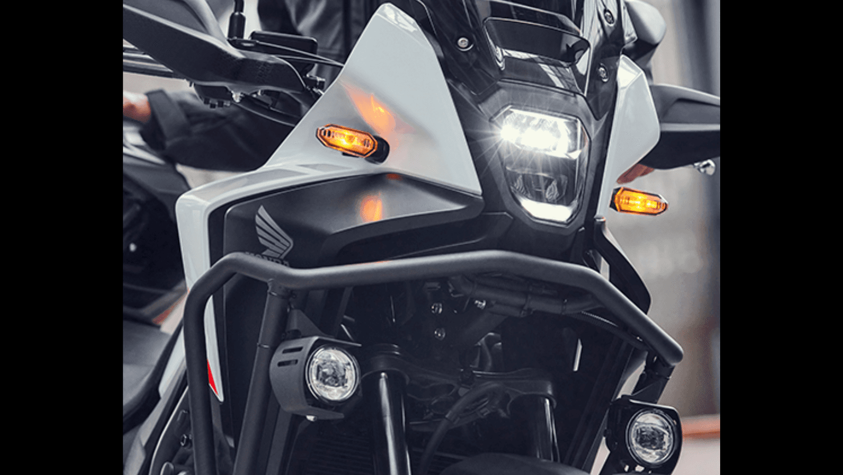 Honda NX500 ENHANCED VISIBILITY