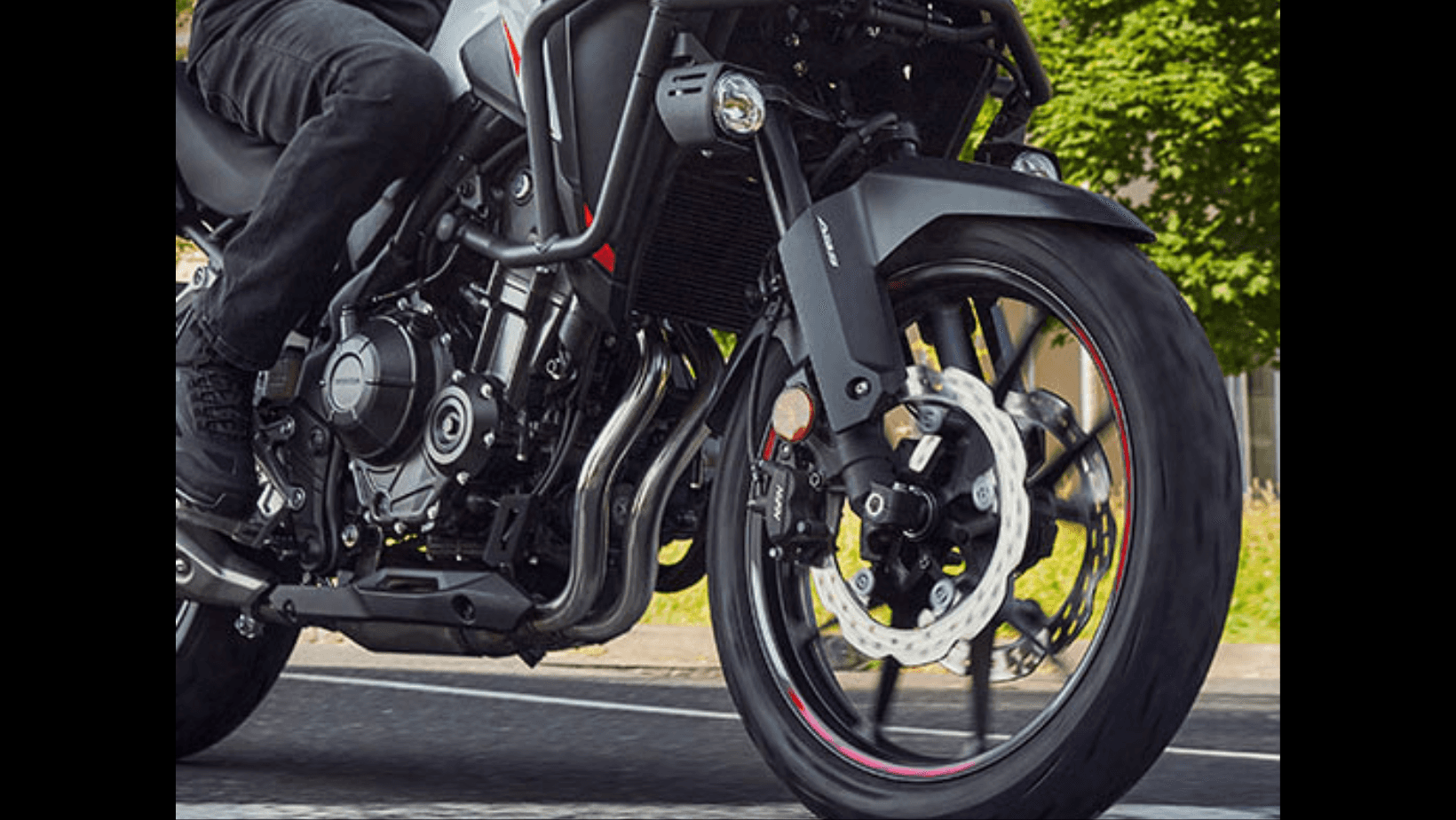 Honda NX500 SUSPENSIONS