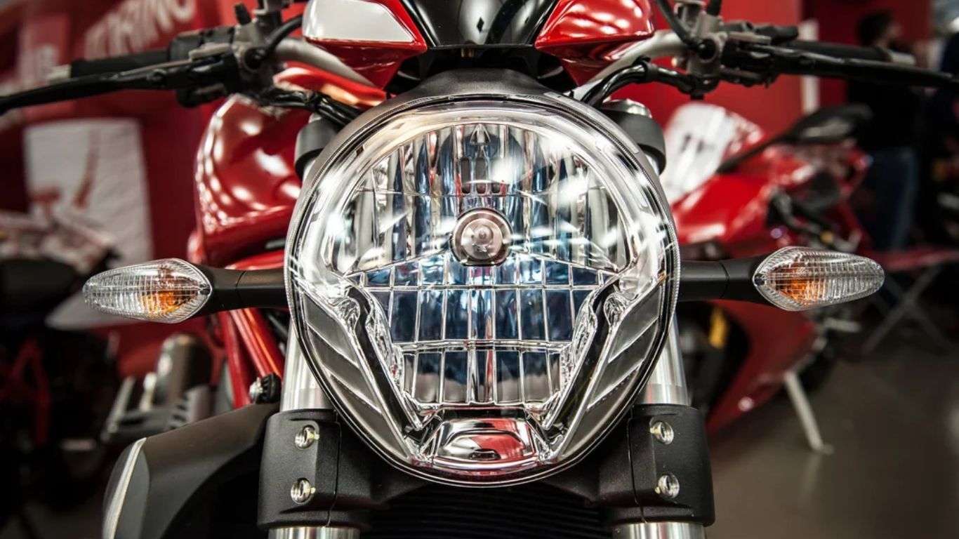 How to choose the best projector headlight for your bike