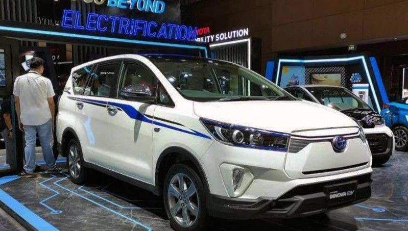 Electric Toyota Innova Crysta Concept Revealed
