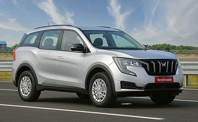 Mahindra XUV700 Crosses 1 Lakh Bookings Over 14000 Sold.jpg