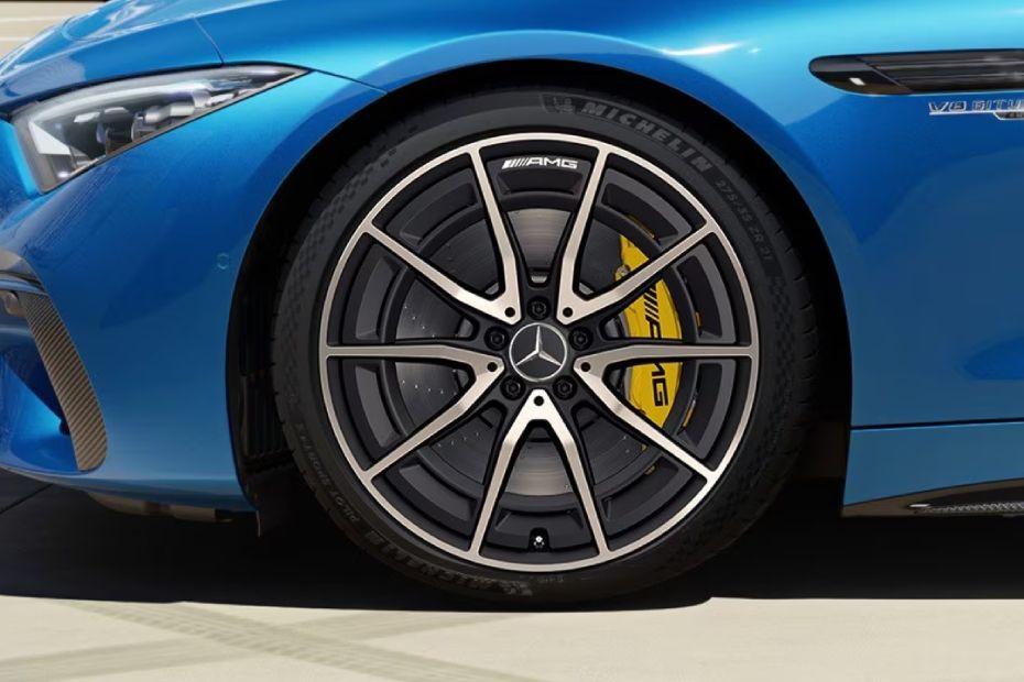 Mercedes-Benz SL55 Roadster Multi-spoke light-alloy wheels Mercedes-Benz SL55 Roadster Multi-spoke light-alloy wheels