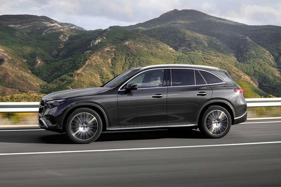 Mercedes-Benz GLC Left Side View Mercedes-Benz GLC Left Side View