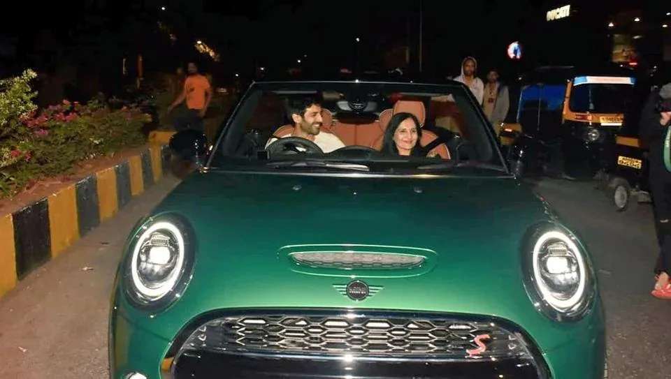 Mini Cooper S Convertible Kartik Aaryan