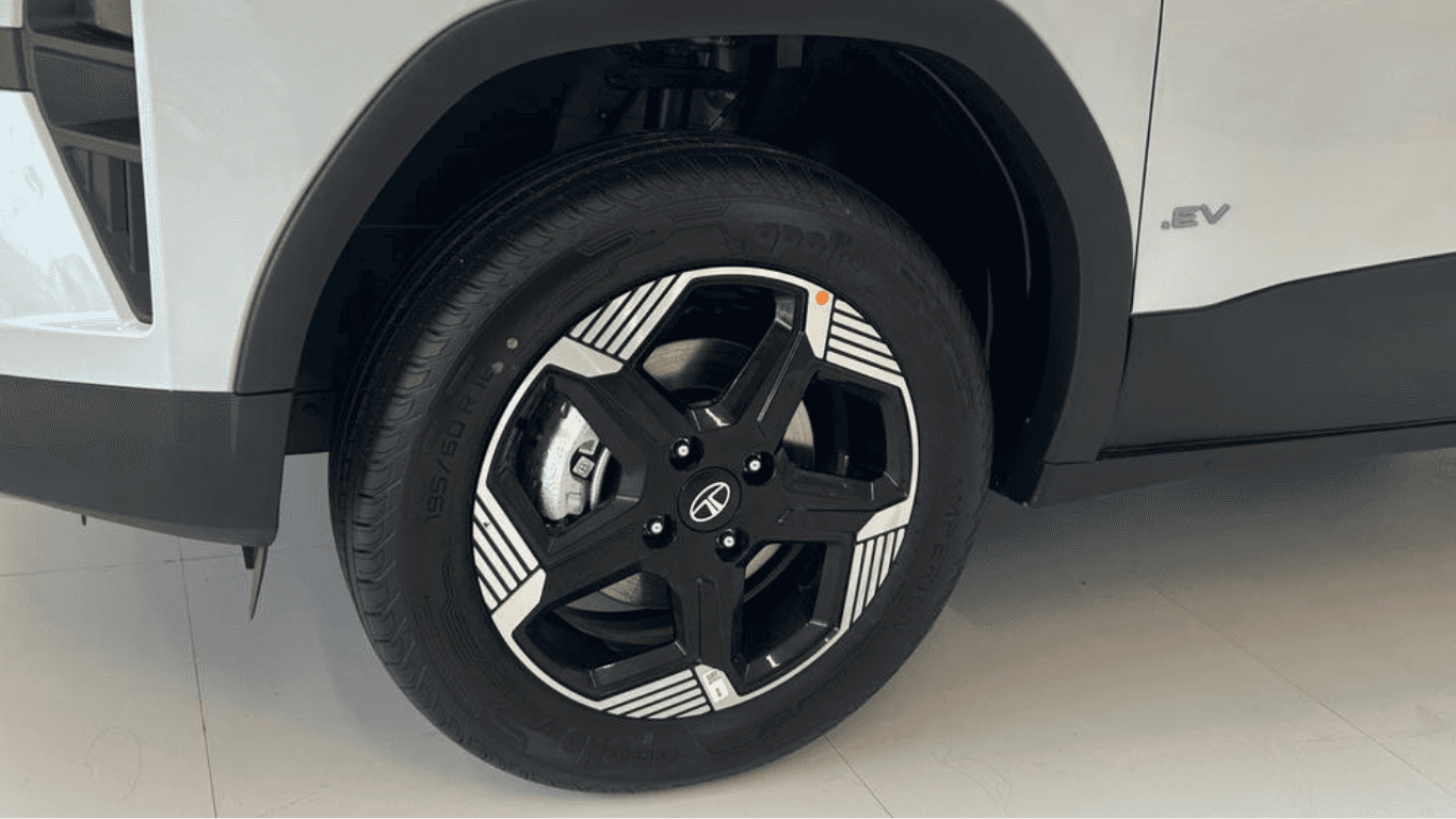 Punch.ev Tyres