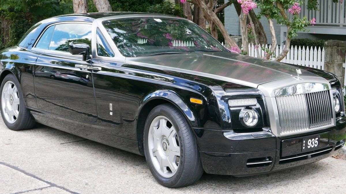 Shahrukh Khan Rolls Royce Phantom Drophead Coupe