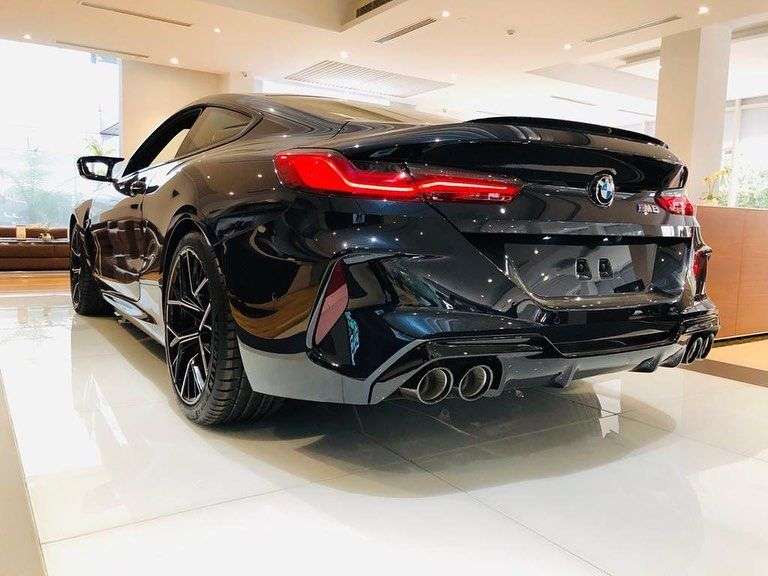 Shikhar-Dhawan-buys-all-black-BMW-M8-coupe-7.jpg