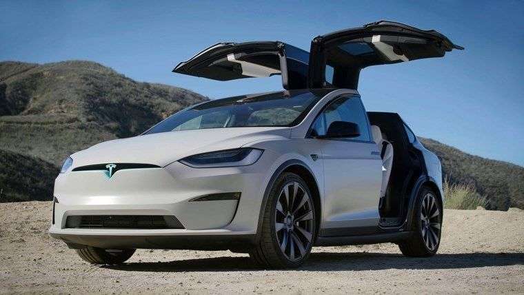 Tesla Model X Novak Djokovic