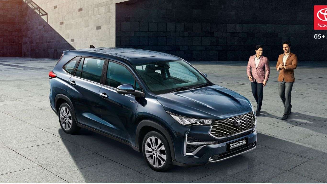 Top 10 Family Cars - Toyota Innova Hycross