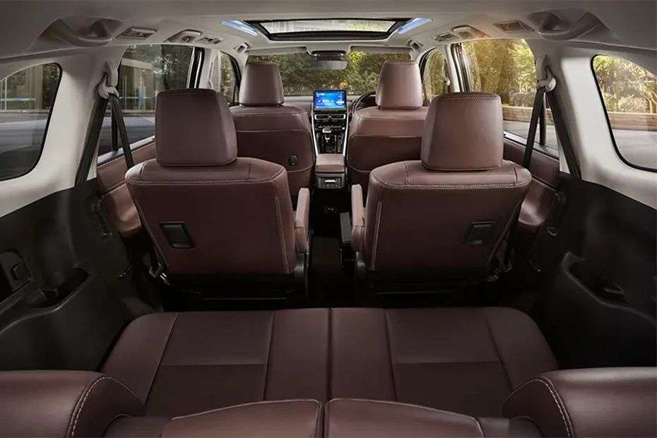 Toyota Innova HyCross Achieves 2 Lakh Sales, Hybrid MPV Outpaces Diesel Crysta