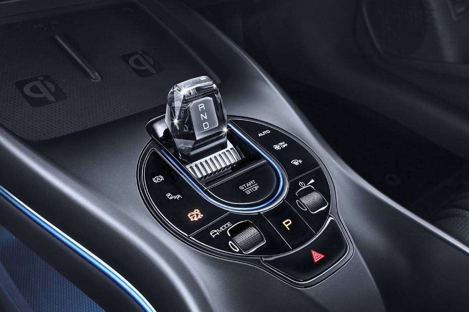 BYD Sealion 6 Plug-in Hybrid Spotted Testing in India Ahead of Possible Launch