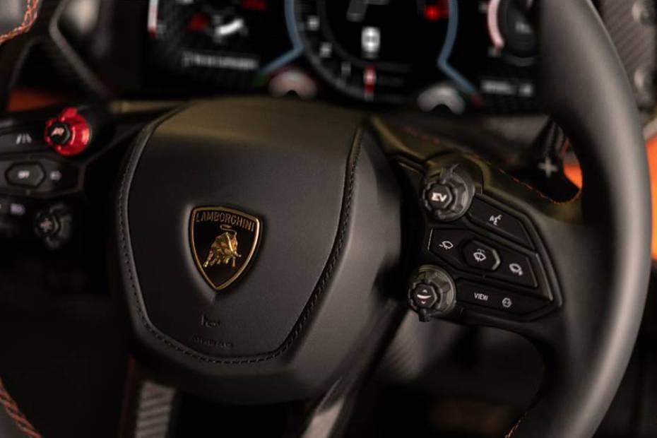 Lamborghini Revuelto Cruise Control Lamborghini Revuelto Cruise Control