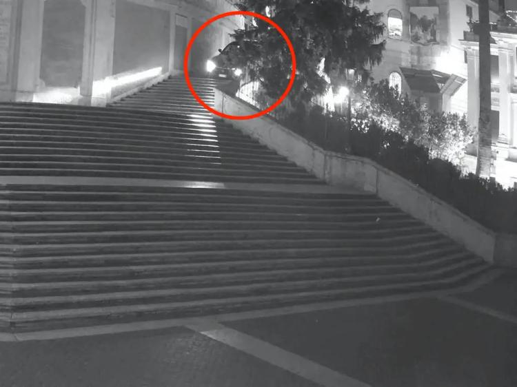 saudi-man-charged-for-driving-down-a-maserati-and-damaging-romes-spanish-steps