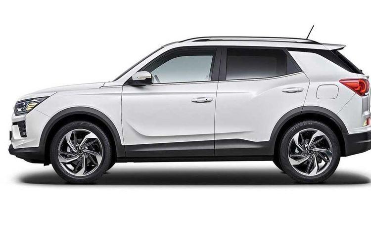 Mahindra New XUV500 Left Side View Mahindra New XUV500 Left Side View