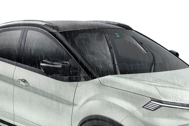 Tata Nexon EV rain sensing wiper Tata Nexon EV rain sensing wiper