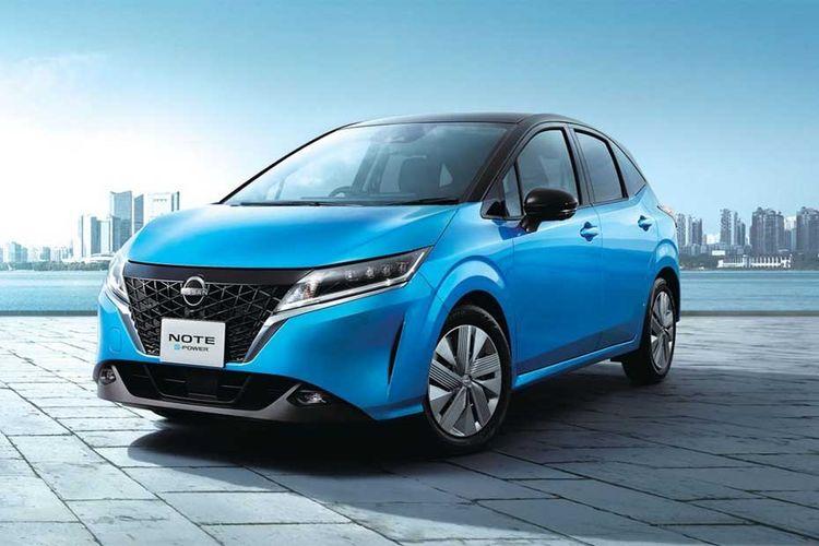 Nissan Note e Power Left Side Front View Nissan Note e Power Left Side Front View