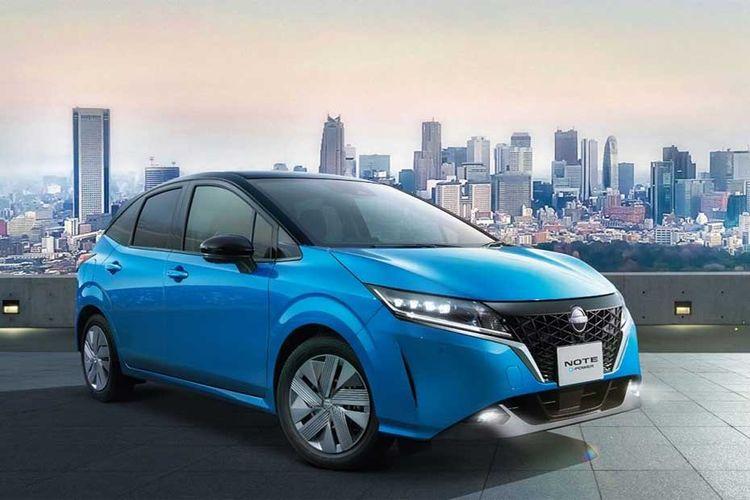 Nissan Note e Power Right Side Front View Nissan Note e Power Right Side Front View