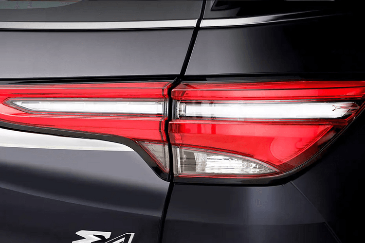 Toyota Fortuner Tail Light Toyota Fortuner Tail Light