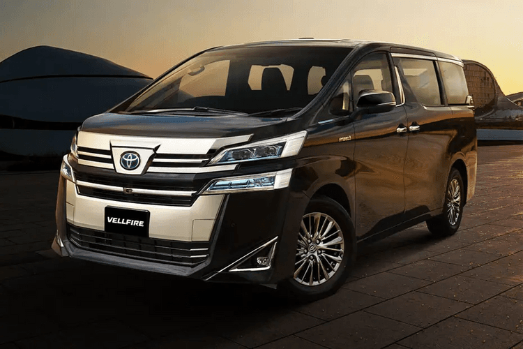 Toyota-Vellfire front View Toyota-Vellfire front View