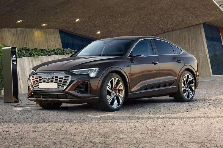 Audi Q8 e-tron Sportback Left Side Front View Audi Q8 e-tron Sportback Left Side Front View