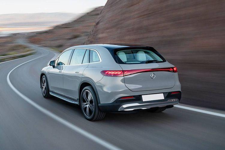 Mercedes Benz Maybach EQS SUV Left Side Rear View Mercedes Benz Maybach EQS SUV Left Side Rear View