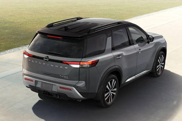 Nissan Pathfinder Right Side Rear View Nissan Pathfinder Right Side Rear View