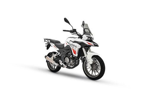 Benelli TRK 251 Benelli TRK 251