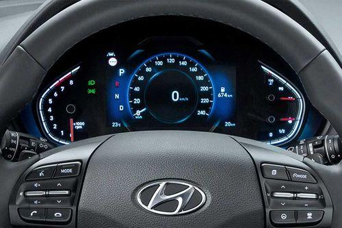 Hyundai-i30-Digital-cluster