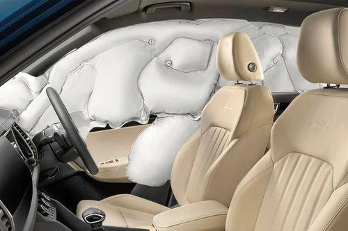 Its 9 airbags, ESC feature and Multi-Collision Break ensures a high level of safety.