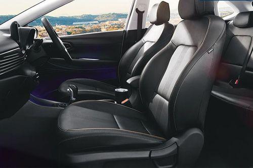 Premium leather* seat upholstery