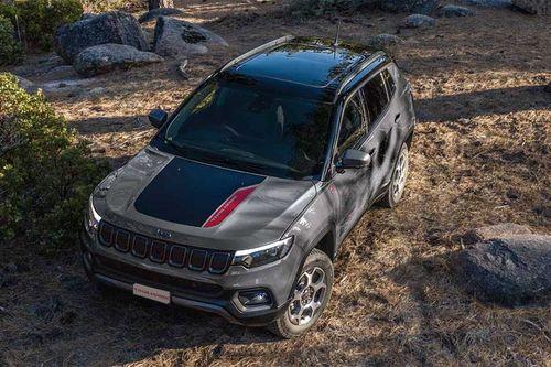 Jeep Compass Trailhawk Top View