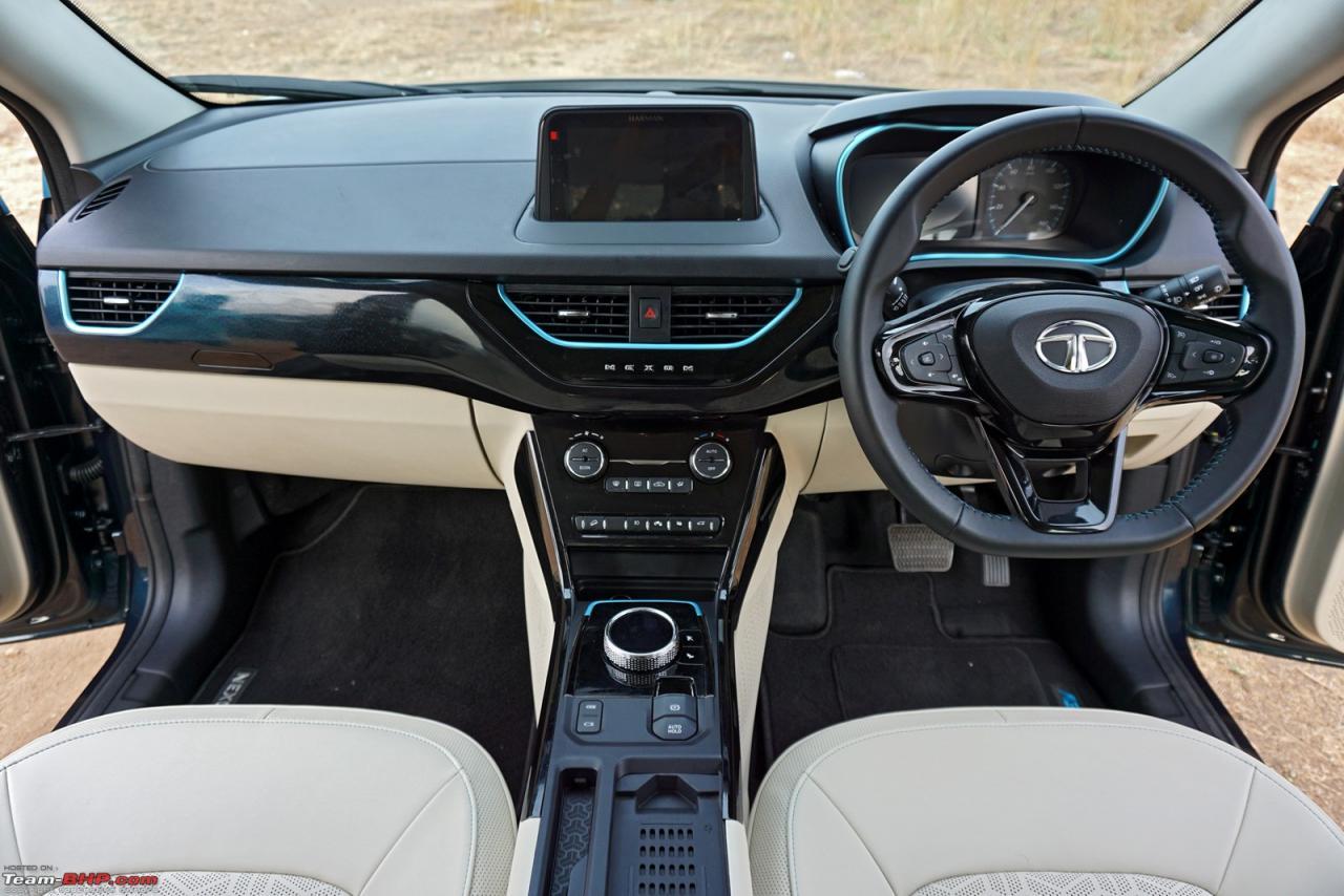 Interior & Features Interior & Features