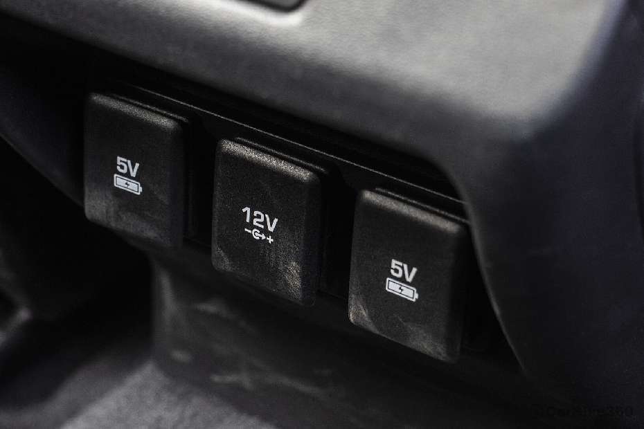 Land Rover Range Rover Evoque USB Port Land Rover Range Rover Evoque USB Port