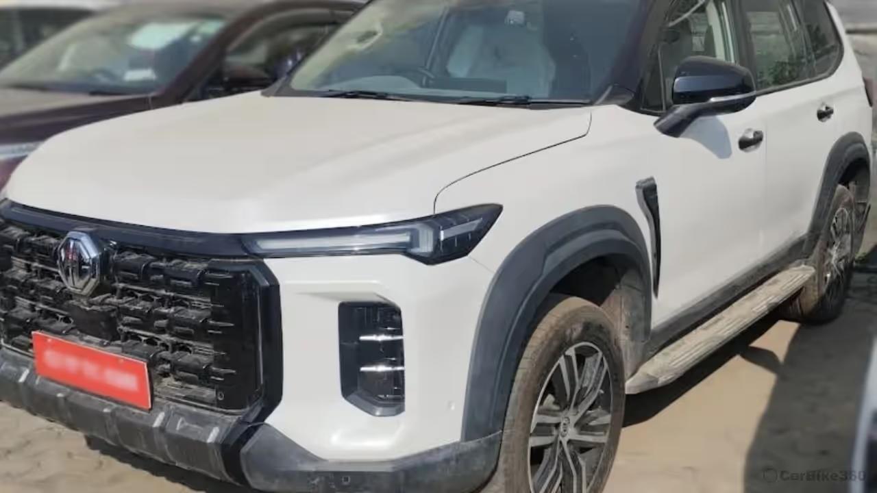 2026 MG Majestor SUV को भारत में परीक्षण के दौरान देखा गया 2026 MG Majestor SUV को भारत में परीक्षण के दौरान देखा गया