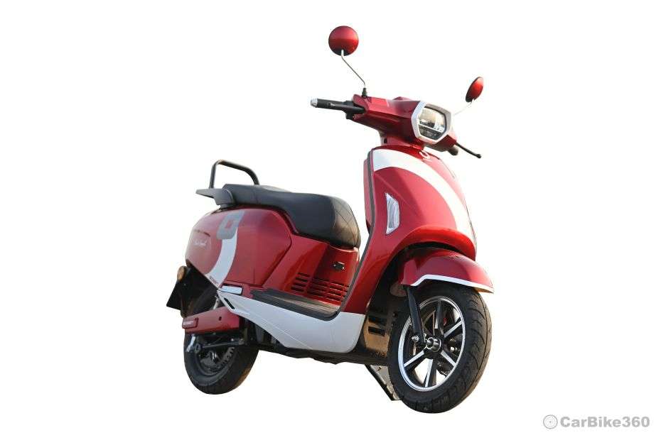 Goeen Chalo Smart Plus Right Front Three Quarter Goeen Chalo Smart Plus Right Front Three Quarter