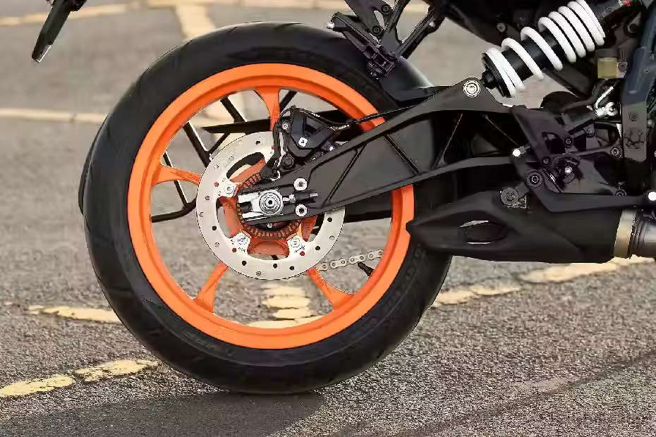 KTM 250 Duke images KTM 250 Duke images