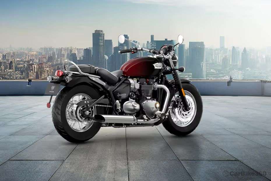 Triumph Bonneville Speedmaster Right Rear Three Quarter Triumph Bonneville Speedmaster Right Rear Three Quarter