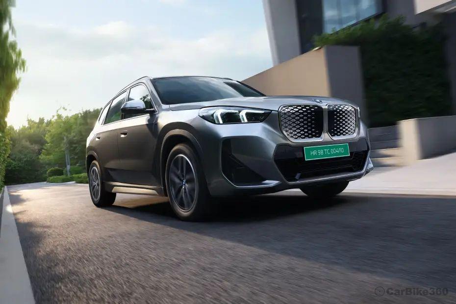 BMW iX1 LWB Right Front Three Quarter BMW iX1 LWB Right Front Three Quarter