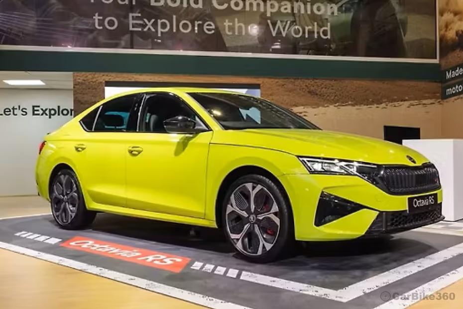 Skoda Octavia RS Right Front Three Quarter Skoda Octavia RS Right Front Three Quarter