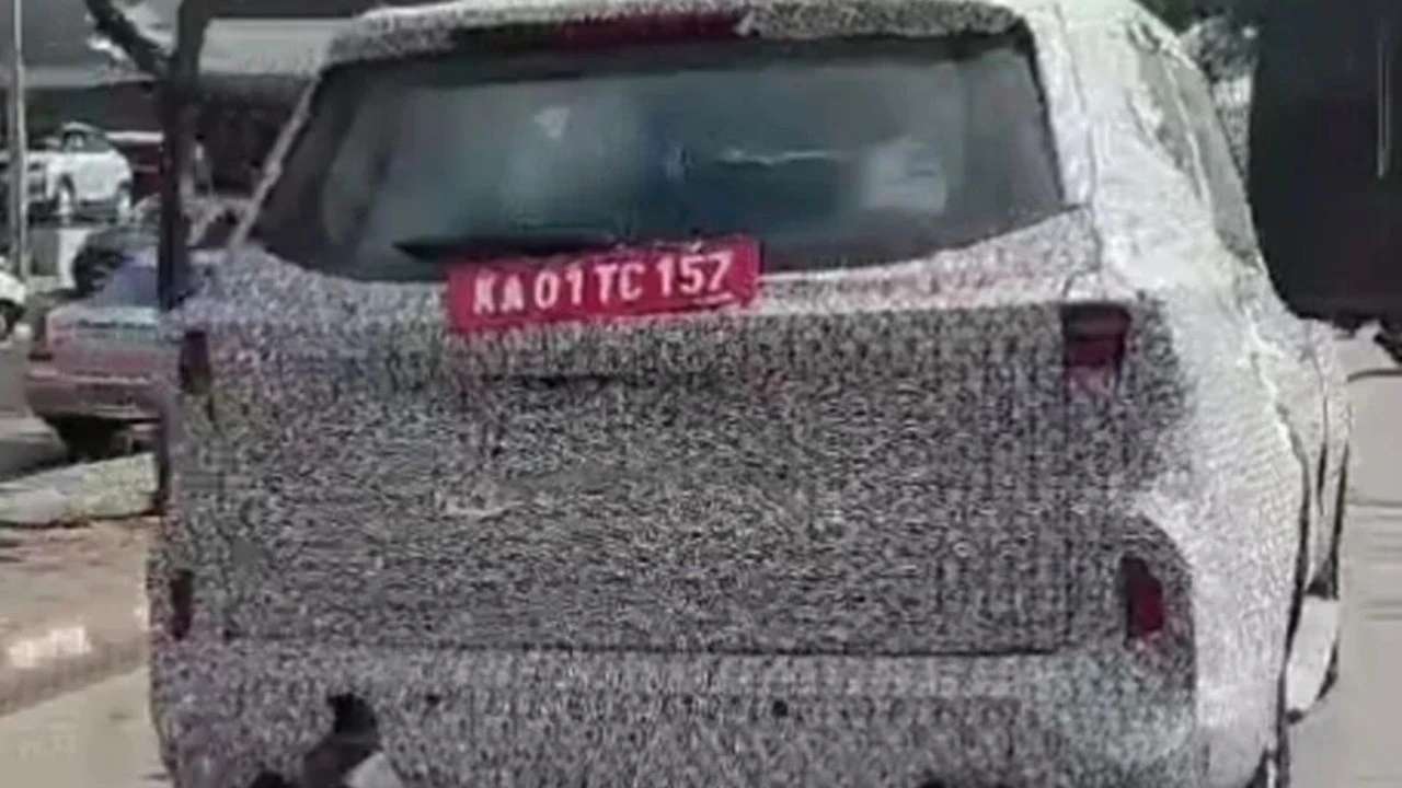 2026 Toyota Fortuner test mule-rear view