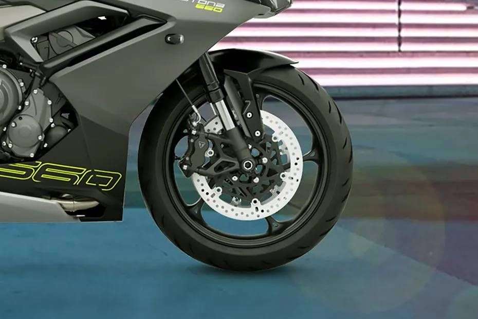 Triumph Daytona 660 Front Tyre Wheel Triumph Daytona 660 Front Tyre Wheel