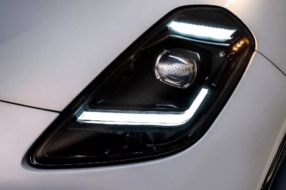 Maserati GranTurismo Headlight Maserati GranTurismo Headlight
