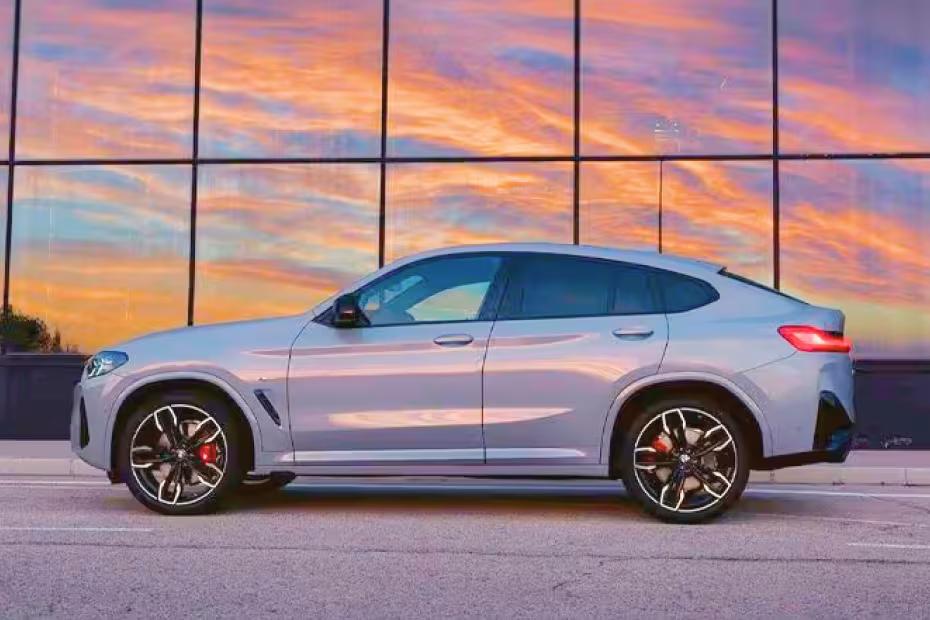 BMW X4 Left Side View BMW X4 Left Side View