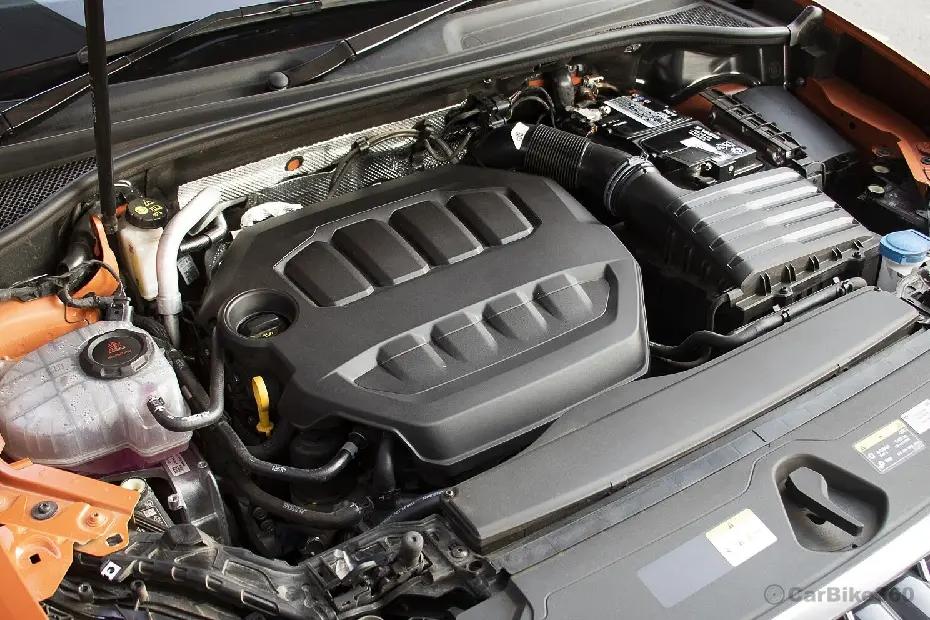 Q3 इंजन और परफॉर्मेंस Q3 इंजन और परफॉर्मेंस