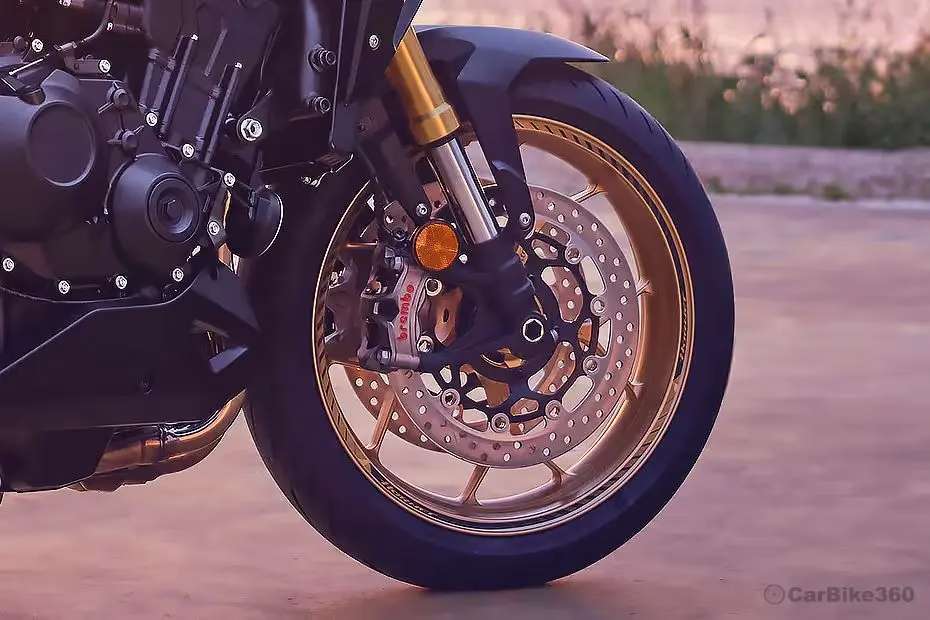 Honda CB1000 Hornet SP Front Tyre Honda CB1000 Hornet SP Front Tyre