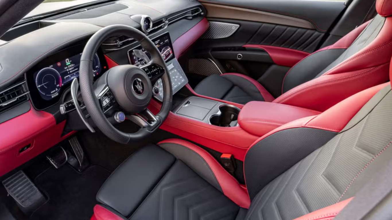 Maserati Grecale Folgore Dashboard & Front Row Maserati Grecale Folgore Dashboard & Front Row