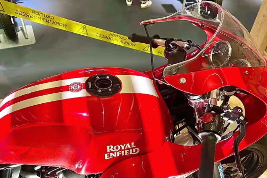Royal Enfield Continental GT 750 Fuel Tank(Closed) Royal Enfield Continental GT 750 Fuel Tank(Closed)